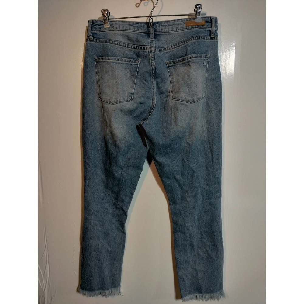 Articles Of Society womans cropped jeans size 4 Jean size 27 distressed - Picture 2 of 10